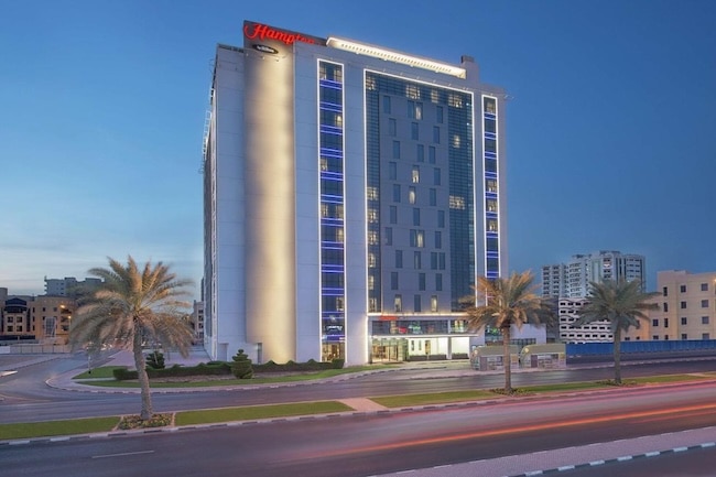 Hampton by Hilton Dubai 1