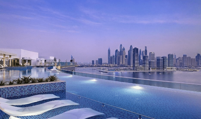 Dubai 2 piscina infinita
