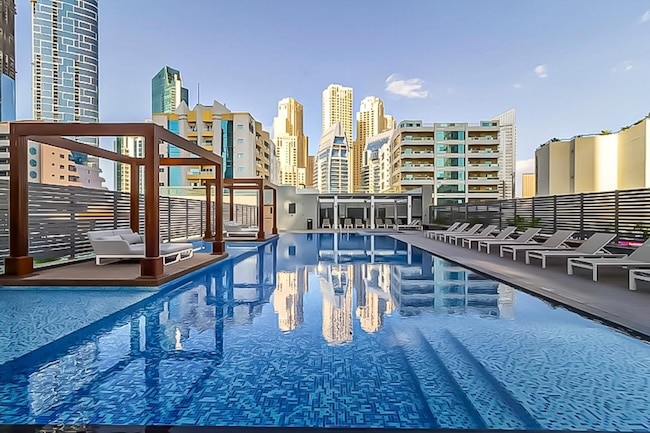 Studio One Dubai Marina 1